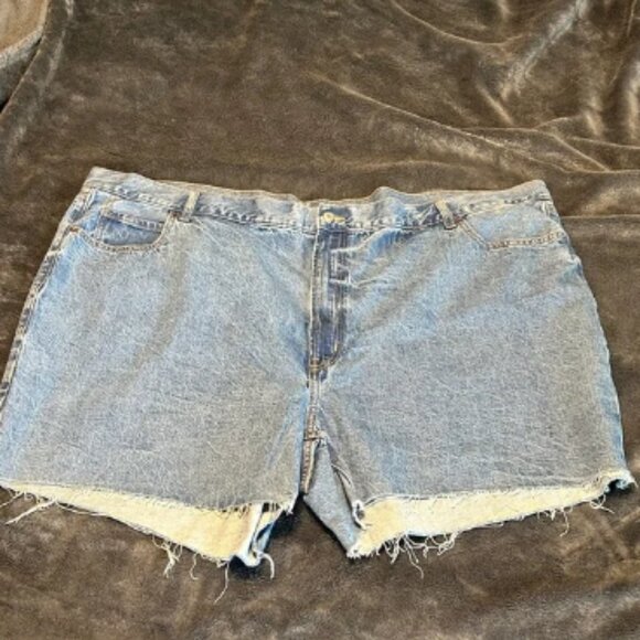 Old Navy Pants - Old Navy high rise slouchy straight jean shorts size 28